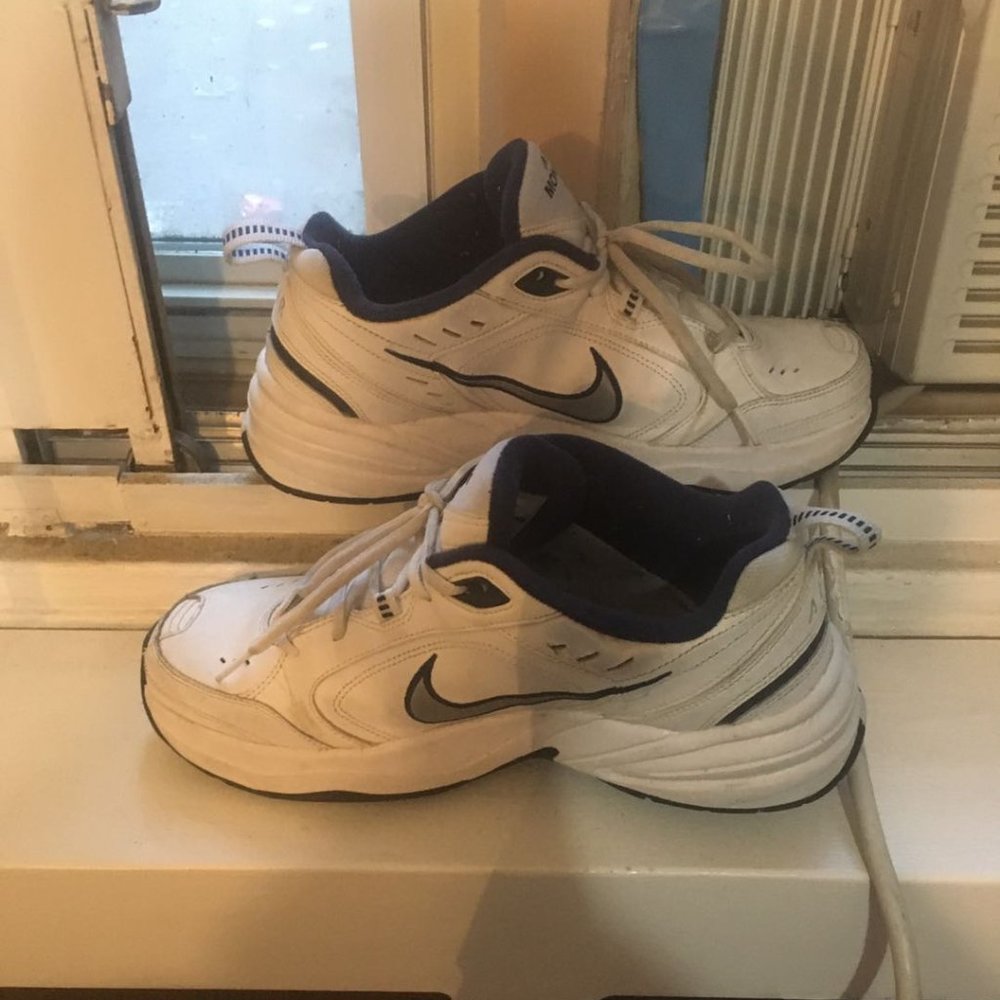 Nike Air Monarch IV Men's Cross-Training Shoes - W